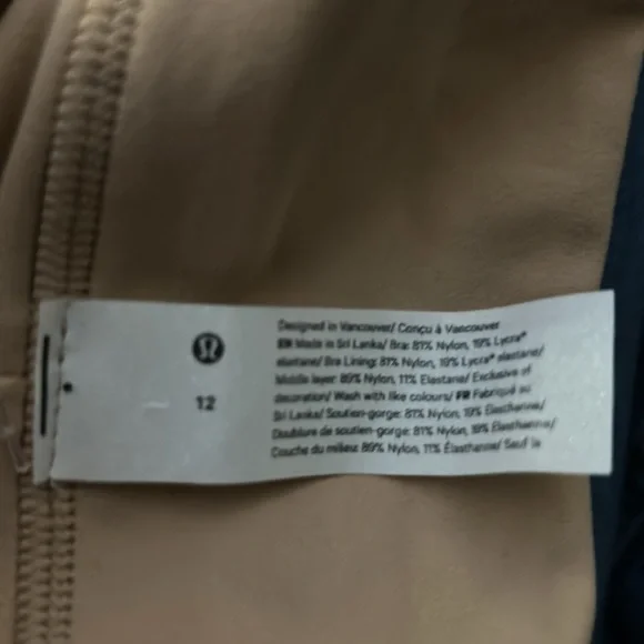 Lululemon Align Reversible Bra *Light Support, A/B Cup
Contour / Contour size 12 - Picture 9 of 10